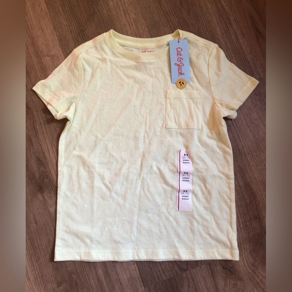 5/$15 • 📳 Cat & Jack | NEW Light Yellow Tee